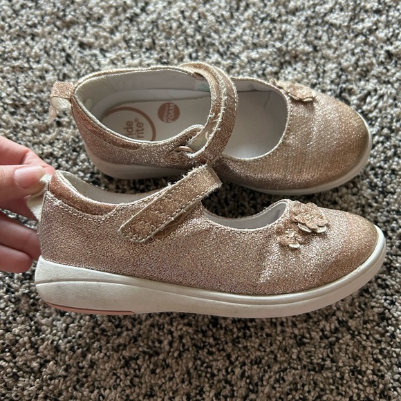 Toddler Stride Rite Sandal — 9.5 - Picture 12 of 12